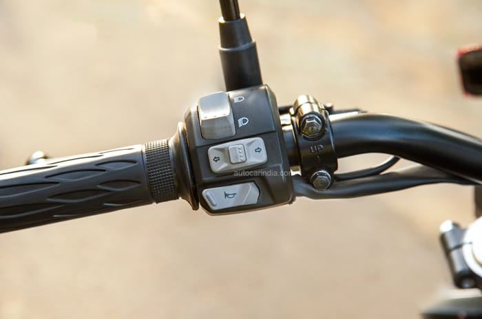 Hero Xtreme 160R 4V review: Gunning 4 the throne?